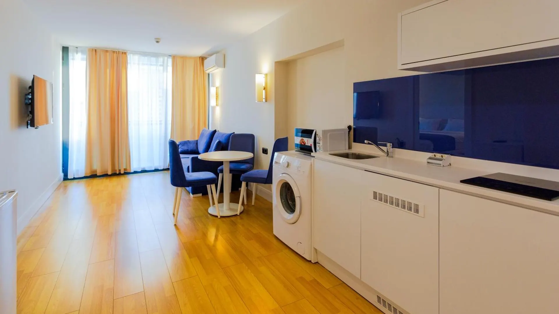 Orbi City Best Location Apartments Batumi