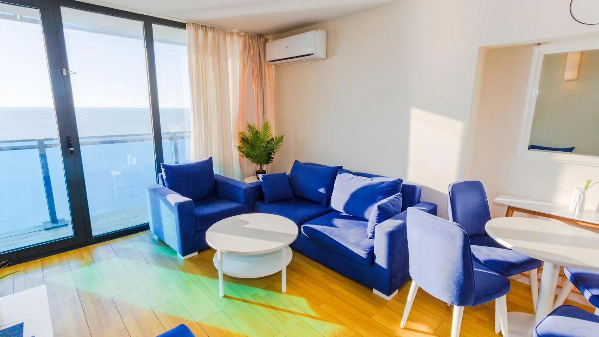 Orbi City Best Location Apartments Batumi