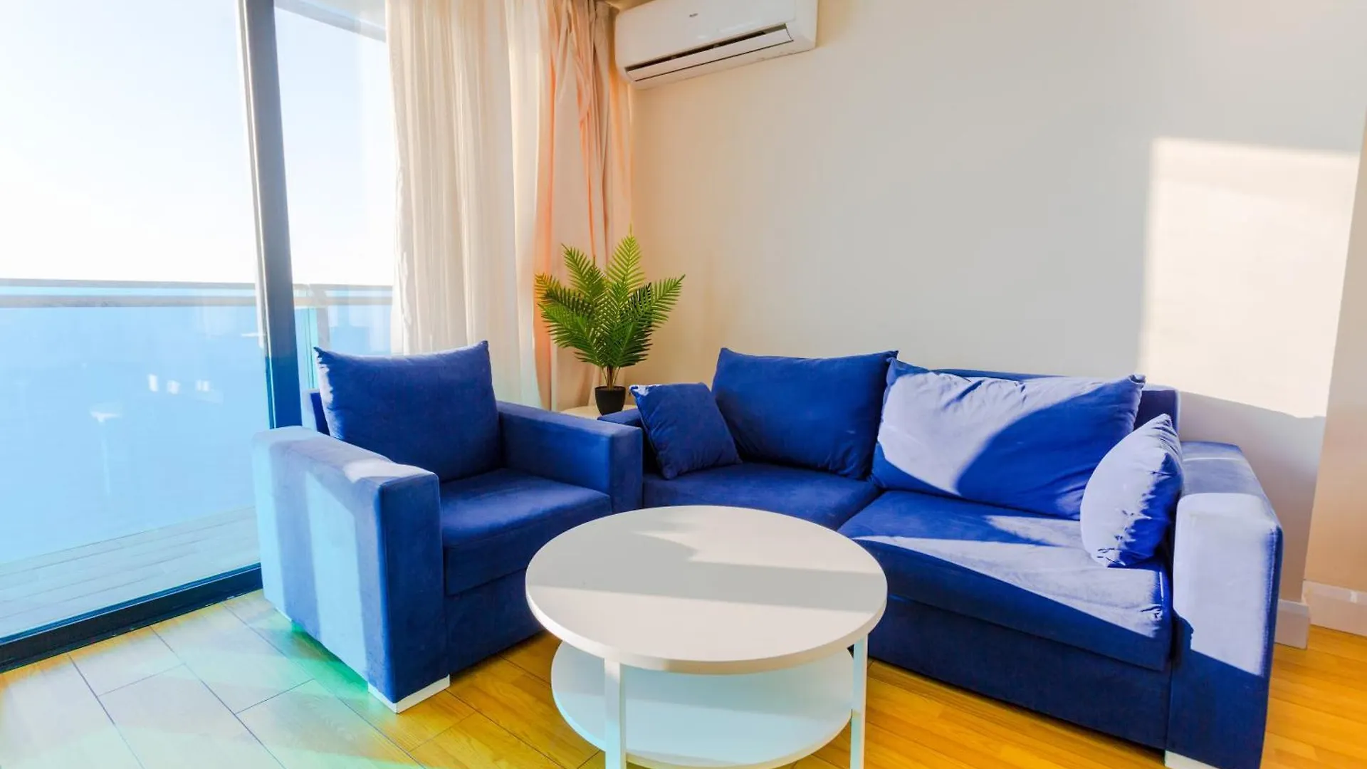 Orbi City Best Location Apartments Batumi